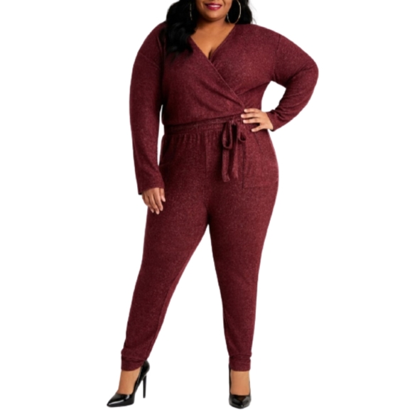 COZY & SEXY ☆ FAUX WRAP ☆ WINE BELTED JUMPSUIT ☆ 5x ☆ NWT - Picture 2 of 8
